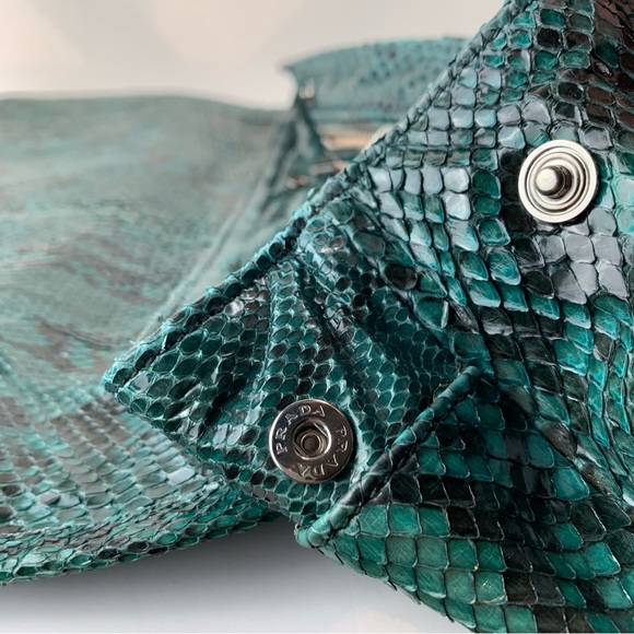 Rare Prada oversized clutch purse in genuine green python snakeskin leather nwot - Picture 10 of 16